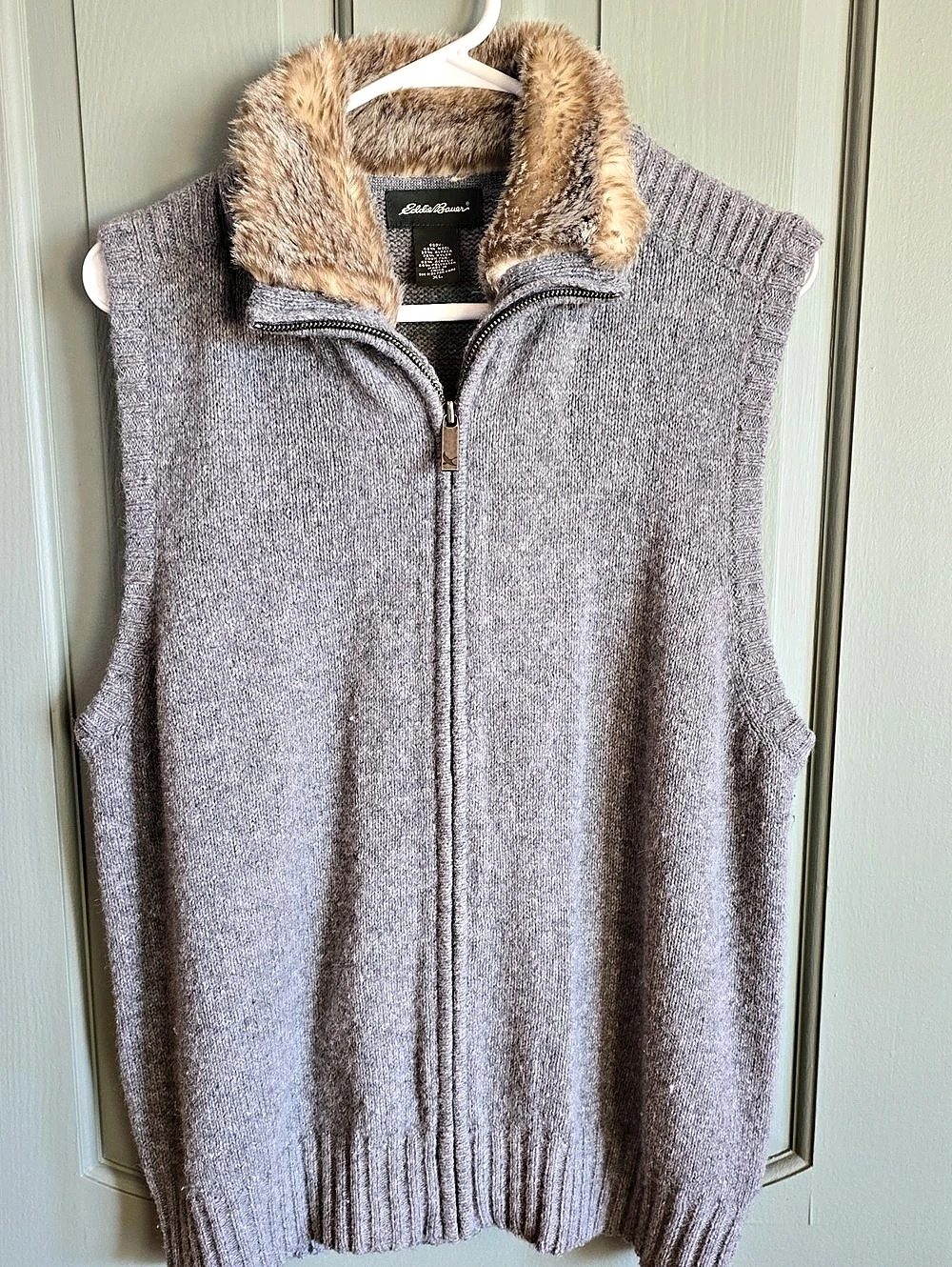 Eddie Bauer Faux Fur Collar Zip Vest Gray & Brown Size X-Large